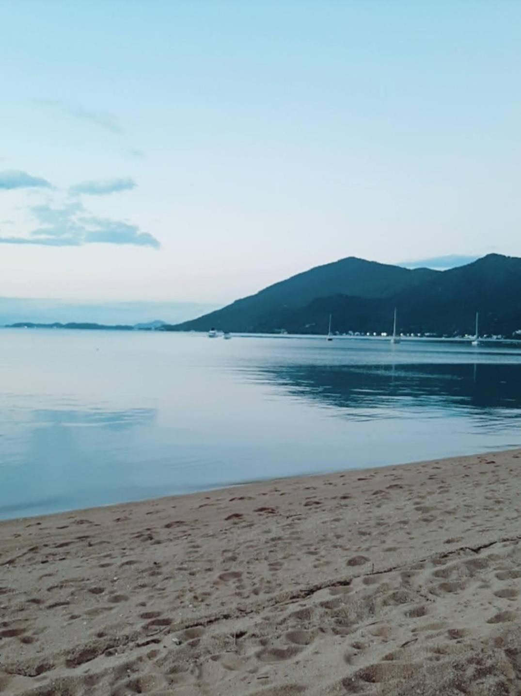 Pe Na Areia, Casa Na Praia De Frente Para O Mar Florianópolis Екстериор снимка